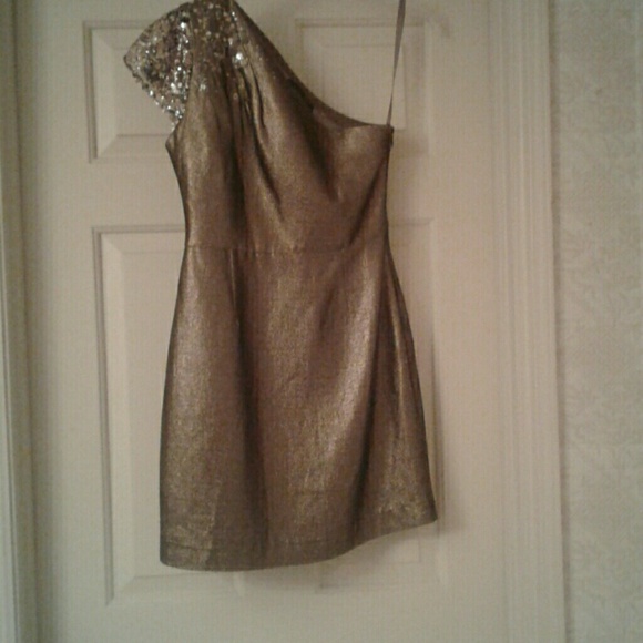 Elie Tahari - Picture 2 of 4